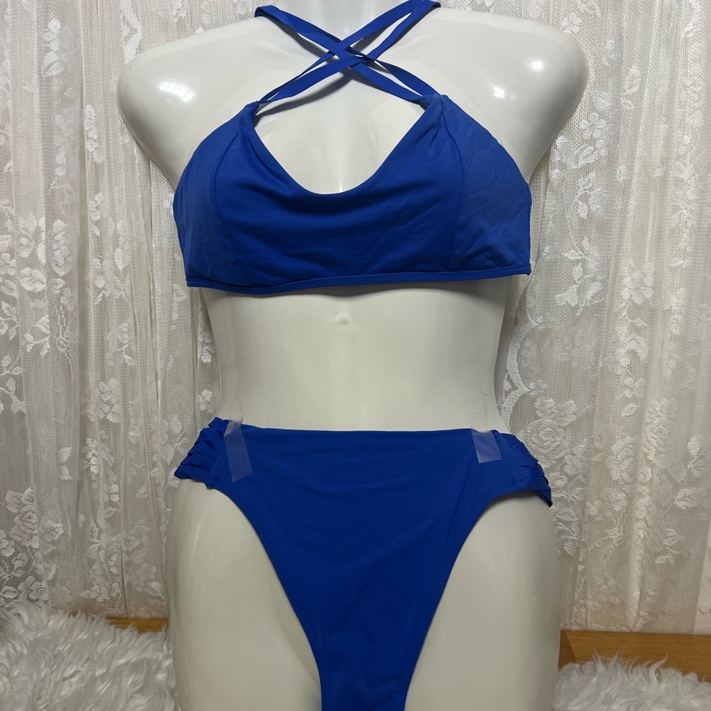 “Athleta” SZ: (M) Royal Blue Bikini Set